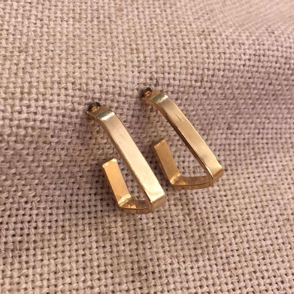 Modern Squared Off Hoop Earrings Goldtone